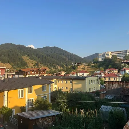 Honey - Spacious 2-bedroom In Chepelare