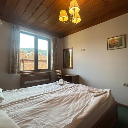 Honey - Spacious 2-bedroom In Apartamento