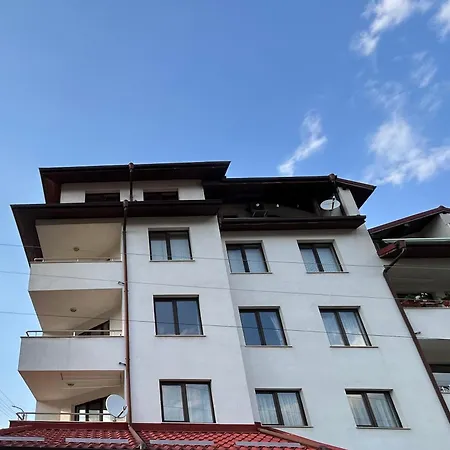 Honey - Spacious 2-bedroom In *