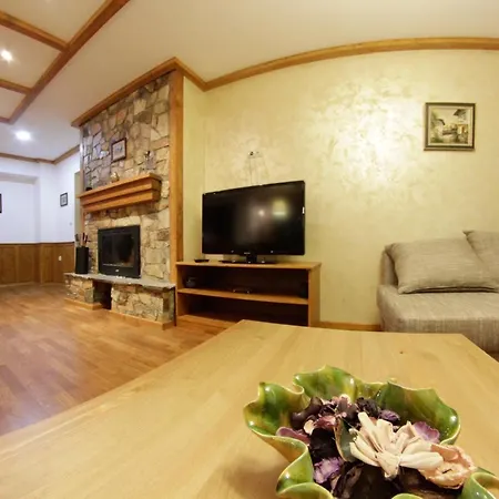 Honey - Spacious 2-bedroom In Chepelare
